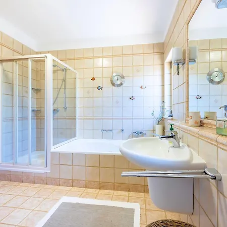Casa Serrao Private Pool & Sea Glimpses Walk To Dining & Beaches * Carvoeiro (Lagoa)