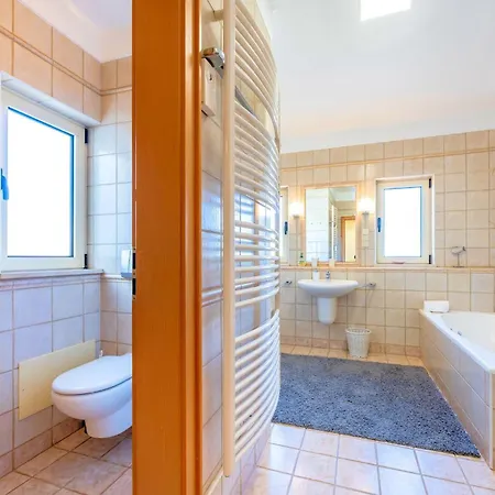 别墅 Casa Serrao Private Pool & Sea Glimpses Walk To Dining & Beaches *